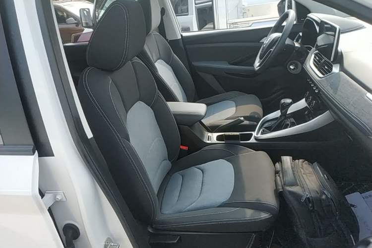 Used Baojun 530 2019 1.5T CVT Elite Version China V Right Front Seat