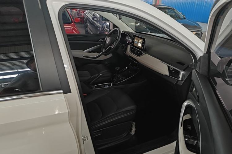 Used Baojun 530 2019 1.5T CVT Luxury Model China V Right Front Seat