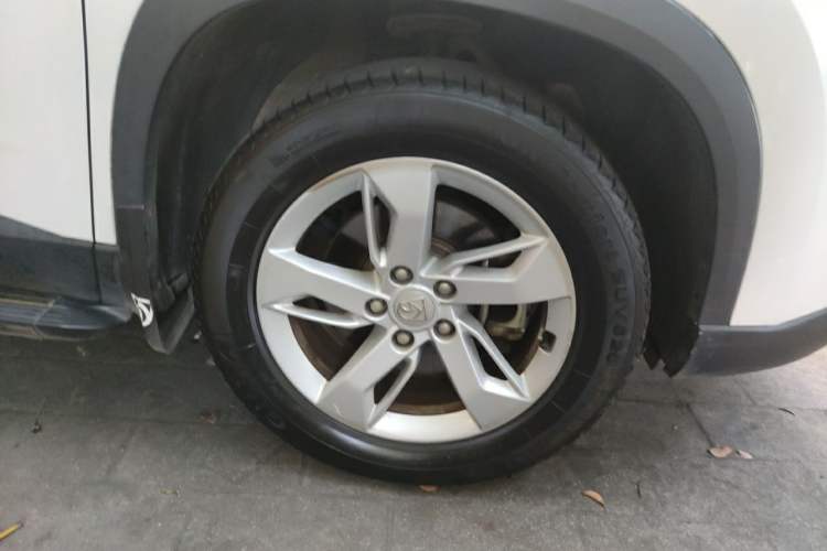 Used Baojun 530 2019 1.5T Manual Elite 7-seater National V Right Front Wheel Hub