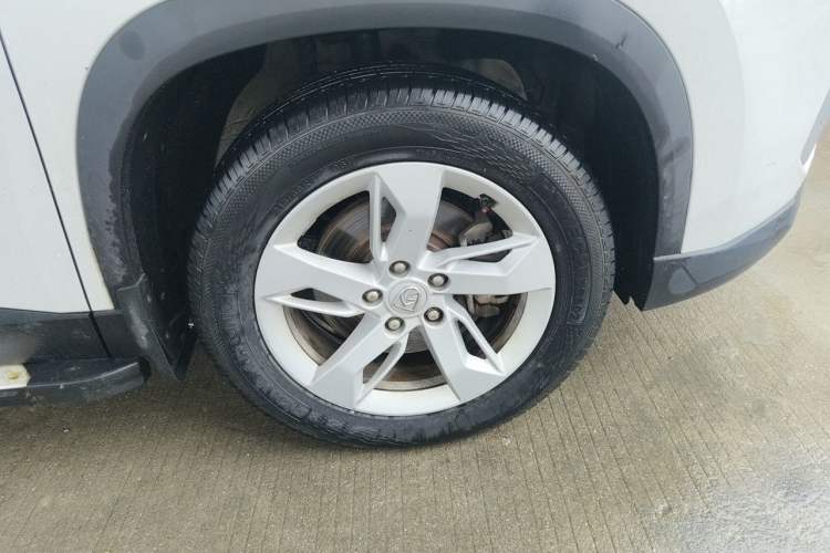 Used Baojun 530 2019 1.5T CVT Luxury 7-seater China VI Right Front Wheel Hub