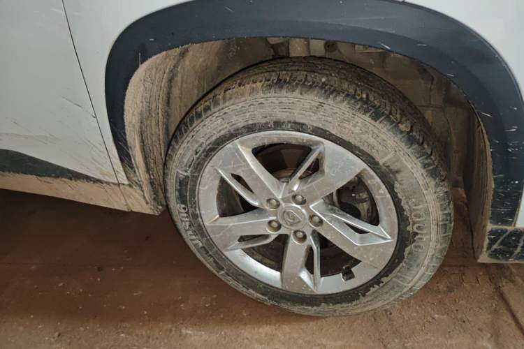 Used Baojun 530 2019 1.5T CVT Luxury Model 7 Seats China V Emission Standard Right Front Wheel Hub