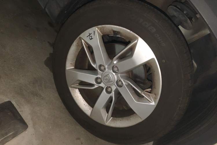 Used Baojun 530 2019 1.5T CVT Elite Version China VI Right Front Wheel Hub
