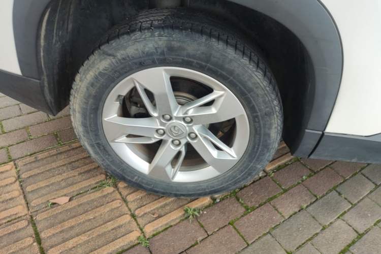Used Baojun 530 2019 1.5T Manual Elite 7-seater China VI Right Rear Wheel Hub