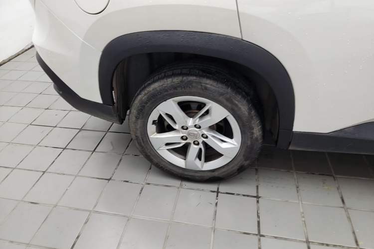 Used Baojun 530 2019 1.5T Manual Luxury 7-seater National V Right Rear Wheel Hub