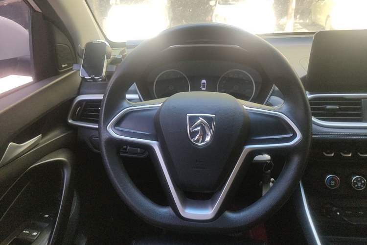 Used Baojun 530 2019 1.5T Manual Elite 7-seater National V Steering Wheel
