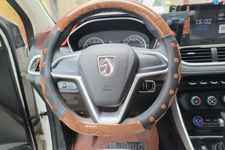 Used Baojun 530 2019 1.5T CVT Elite Version China V Steering Wheel