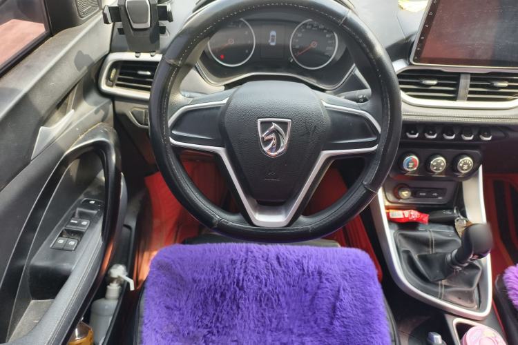 Used Baojun 530 2019 1.5T Manual Comfort Version 7 Seats China V Emission Standard Steering Wheel