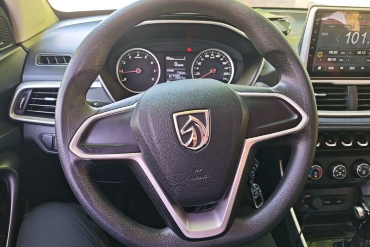 Used Baojun 530 2019 1.5T CVT Elite Version China V Steering Wheel