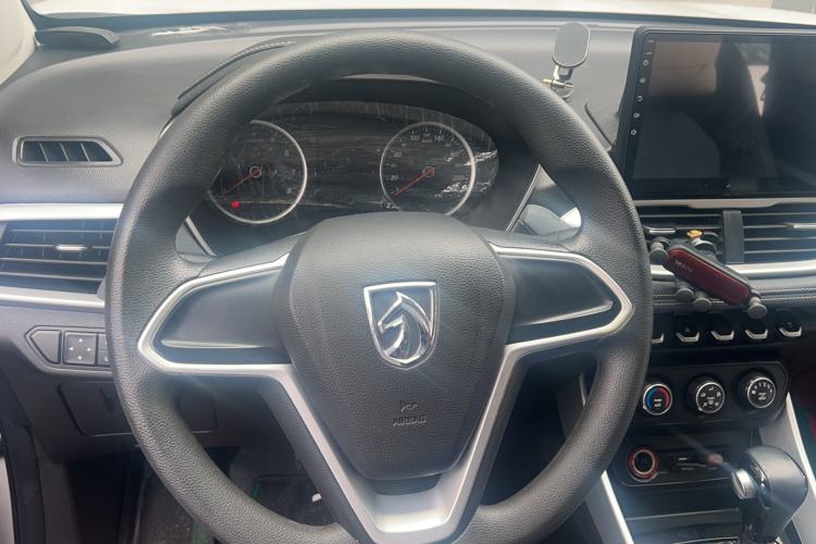 Used Baojun 530 2019 1.5T CVT Elite Model 7 Seats China V Emission Standard Steering Wheel