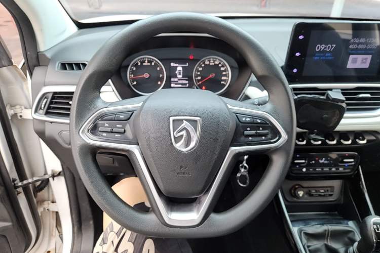 Used Baojun 530 2019 1.5T Manual Luxury 7-seater National V Steering Wheel