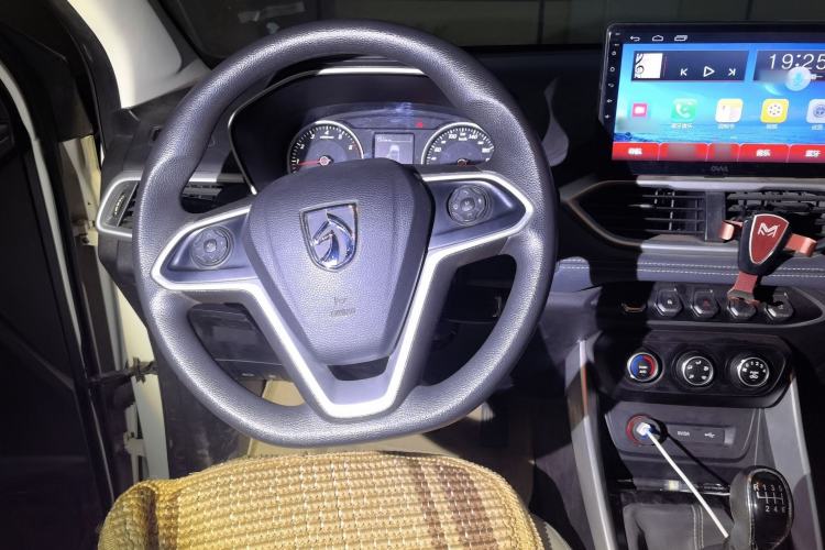 Used Baojun 530 2019 1.5T Manual Comfort Version 7 Seats China V Emission Standard Steering Wheel