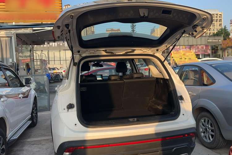 Used Baojun 530 2019 1.5T CVT Prestige Version National V Trunk