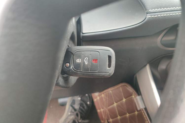 Used Baojun 530 2019 1.5T CVT Elite Model 7 Seats China V Emission Standard Vehicle Key