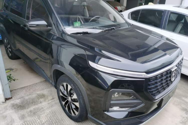Used Baojun 530 2020 1.5T CVT Prestige Connected Version 7 Seats Front Right 45 Deg