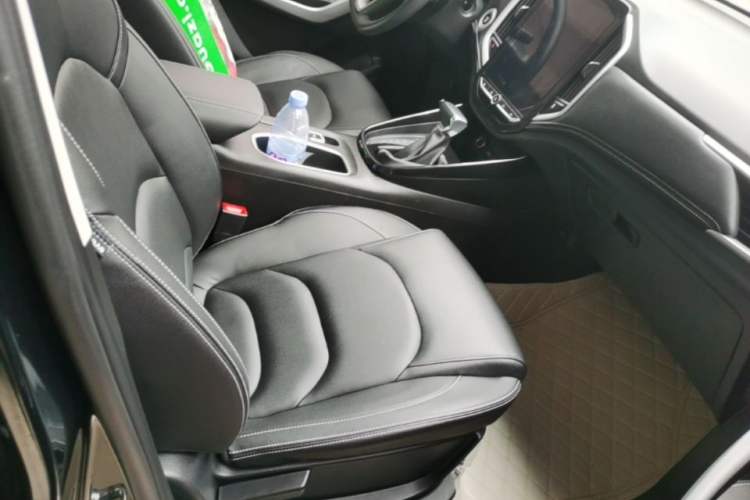 Used Baojun 530 2020 1.5T CVT Prestige Connected Version 7 Seats Right Front Seat