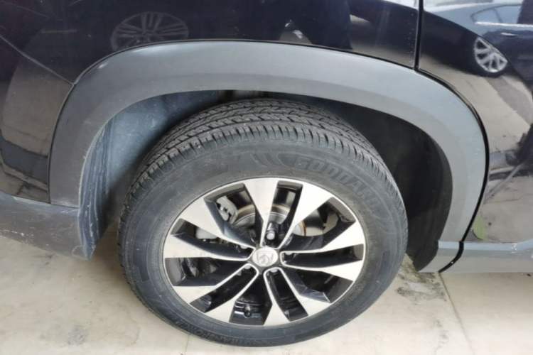 Used Baojun 530 2020 1.5T CVT Prestige Connected Version 7 Seats Right Rear Wheel Hub