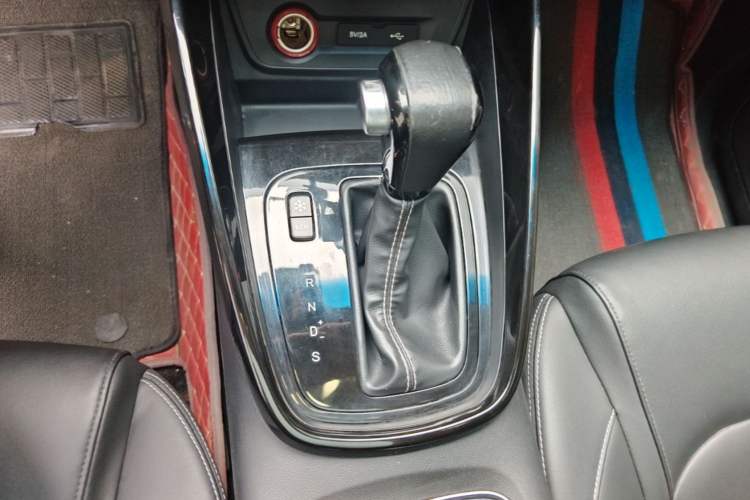 Used Baojun 530 2020 1.5T CVT Prestige Connected Version 5 Seats Gear Lever