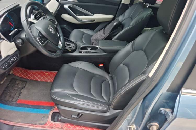 Used Baojun 530 2020 1.5T CVT Prestige Connected Version 5 Seats Left Front Seat