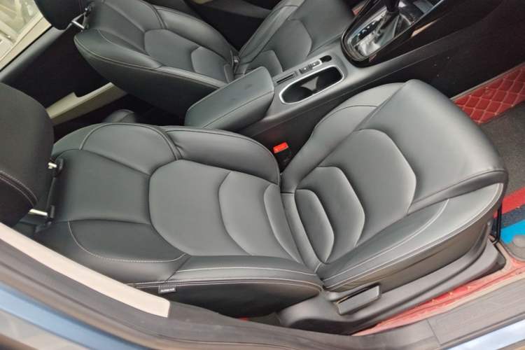 Used Baojun 530 2020 1.5T CVT Prestige Connected Version 5 Seats Right Front Seat