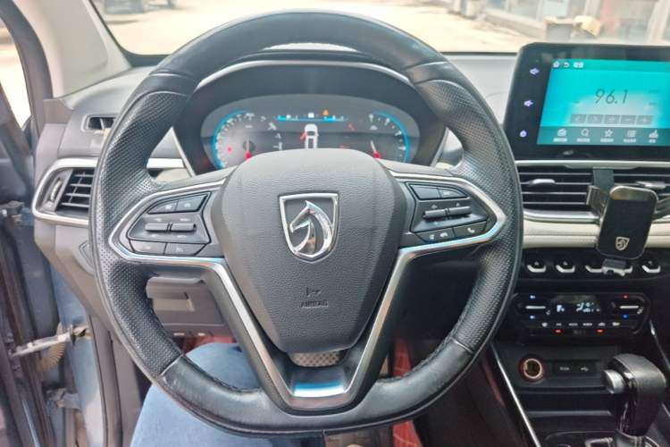 Used Baojun 530 2020 1.5T CVT Prestige Connected Version 5 Seats Steering Wheel