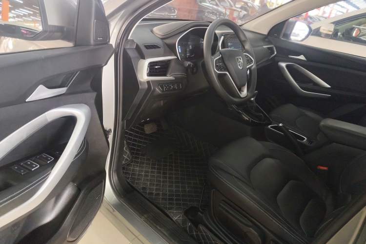 Used Baojun 530 2020 1.5T CVT Luxury Connected Version 6 Seats Driver Seat