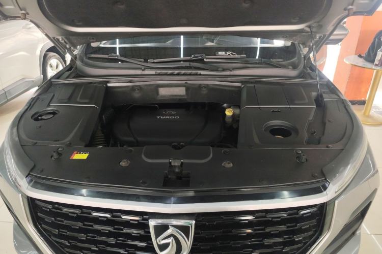 Used Baojun 530 2020 1.5T CVT Luxury Connected Version 6 Seats Engine Bay