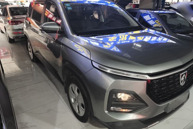 Used Baojun 530 2020 1.5T Manual Comfort Version 7 Seats Exterior 1