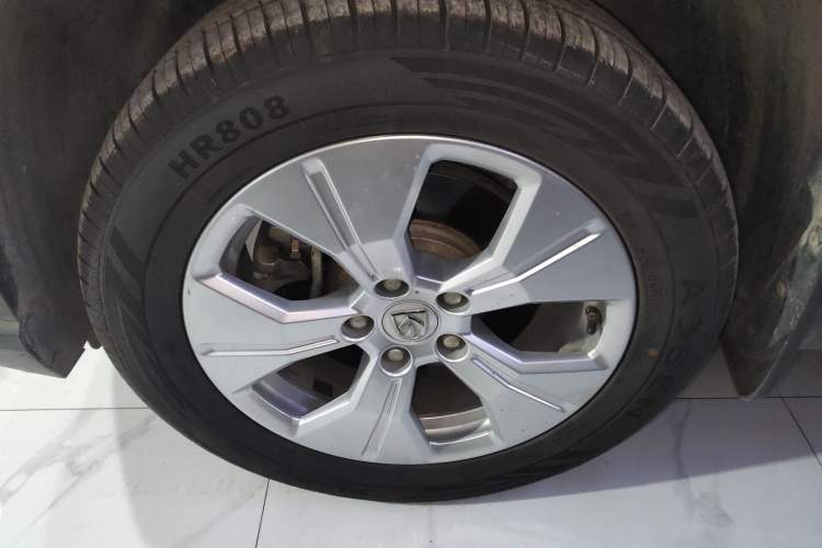 Used Baojun 530 2020 1.5T Manual Comfort Version 7 Seats Exterior 4