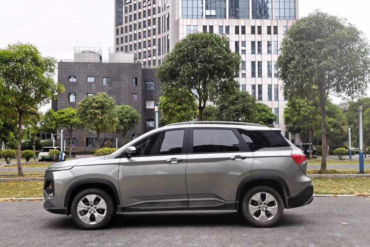 Used Baojun 530 2020 1.5T Manual Comfort Version 5 Seats Exterior 7