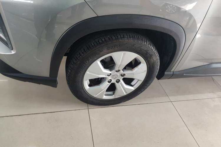 Used Baojun 530 2020 1.5T CVT Luxury Connected Version 6 Seats Left Front Wheel Hub