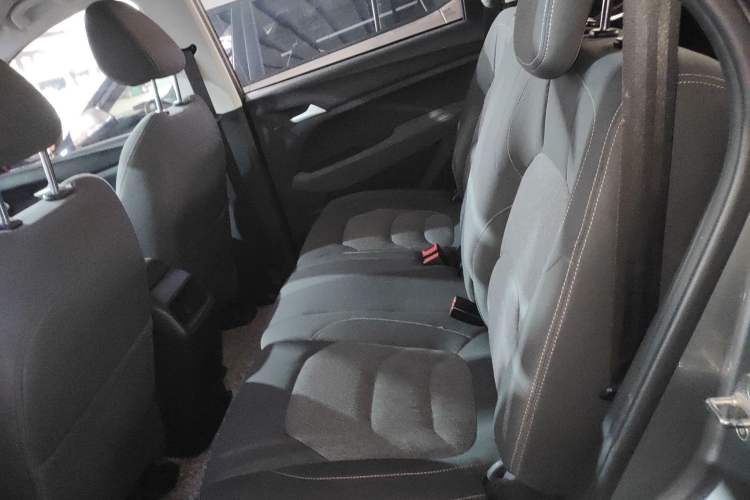 Used Baojun 530 2020 1.5T Manual Comfort Version 7 Seats Left Rear Seat