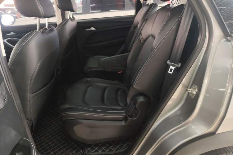 Used Baojun 530 2020 1.5T CVT Luxury Connected Version 6 Seats Left Rear Seat