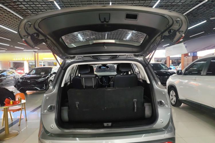 Used Baojun 530 2020 1.5T CVT Luxury Connected Version 6 Seats Trunk