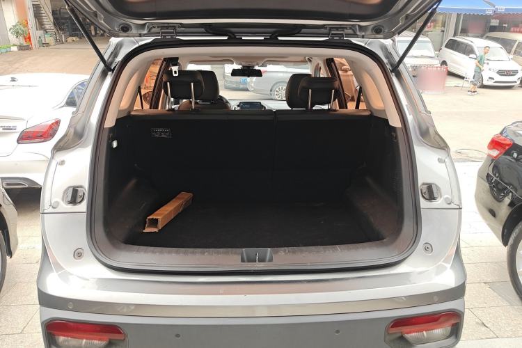 Used Baojun 530 2020 1.5T CVT Prestige Connected Version 5 Seats Trunk
