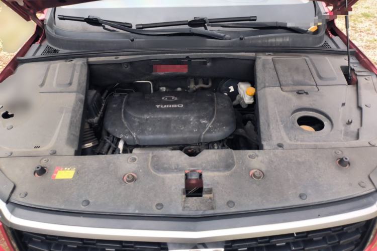Used Baojun 530 2020 1.5T CVT Luxury Connected Version 6 Seats Engine Bay