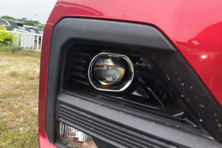 Used Baojun 530 2020 1.5T CVT Luxury Connected Version 6 Seats Right Front Headlight