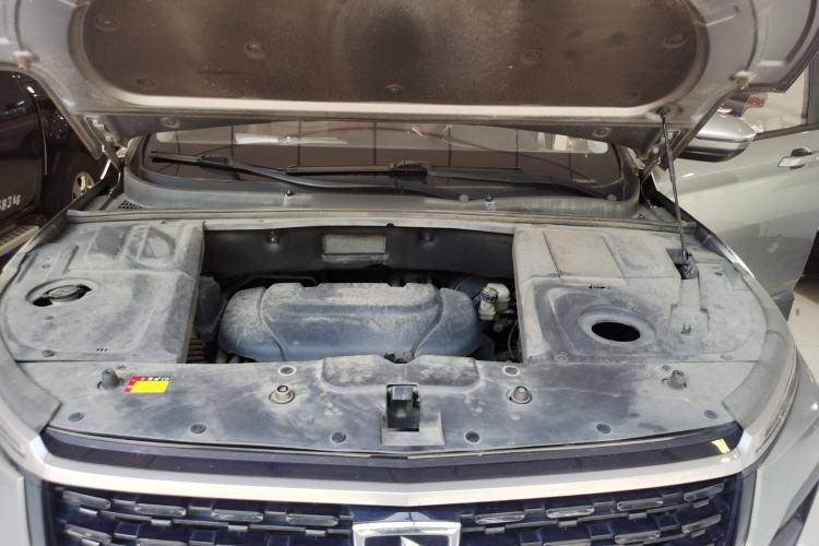 Used Baojun 530 2020 1.5T CVT Luxury Connected Version 5 Seats Engine Bay