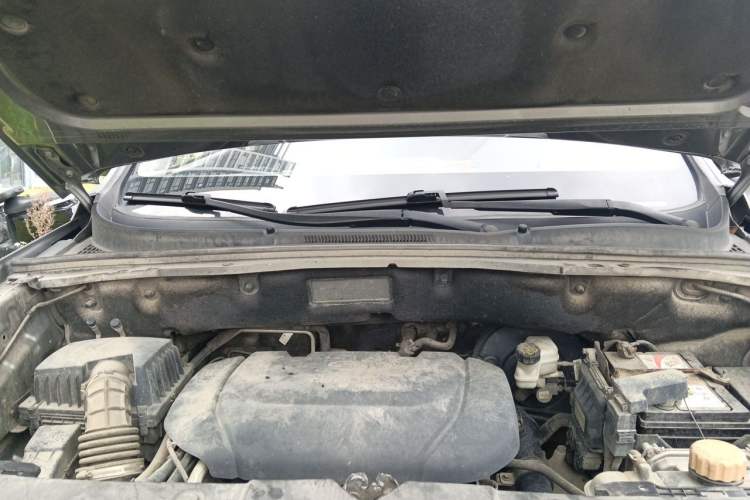 Used Baojun 530 2020 1.5T CVT Luxury Connected Version 6 Seats Engine Bay