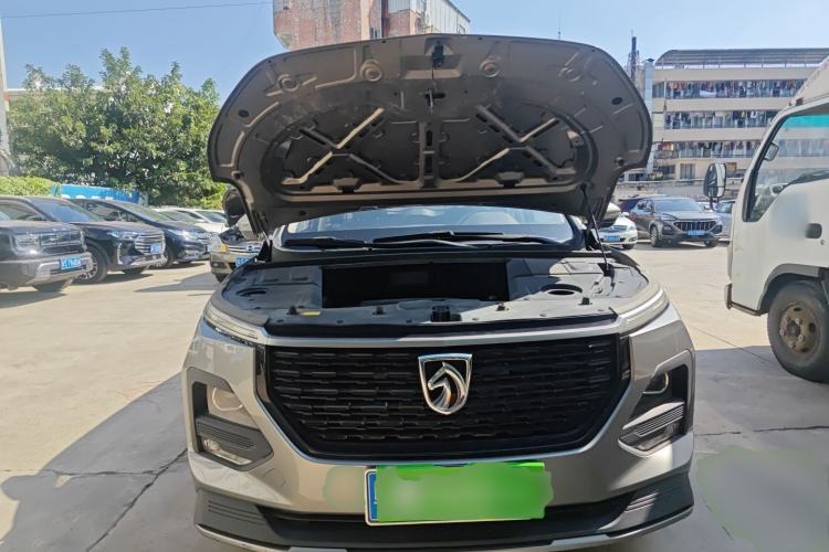 Used Baojun 530 2020 1.5T Manual Comfort Version 7 Seats Engine Bay