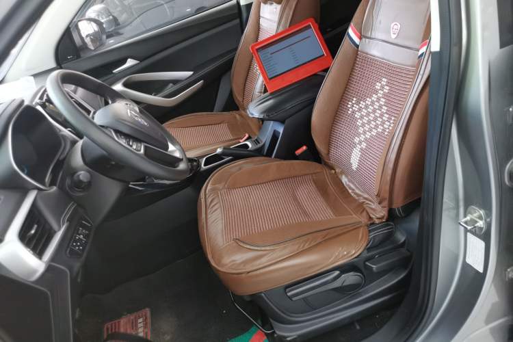 Used Baojun 530 2020 1.5T CVT Luxury Connected Version 5 Seats Left Front Seat