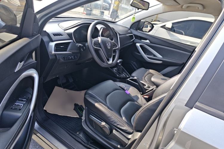 Used Baojun 530 2020 1.5T CVT Luxury Connected Version 5 Seats Left Front Seat