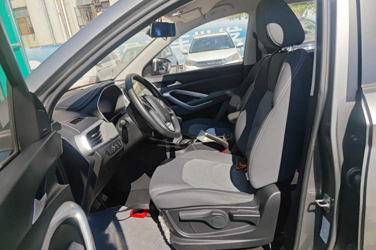 Used Baojun 530 2020 1.5T Manual Comfort Version 7 Seats Left Front Seat
