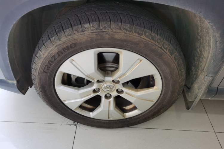 Used Baojun 530 2020 1.5T CVT Luxury Connected Version 5 Seats Left Front Wheel Hub