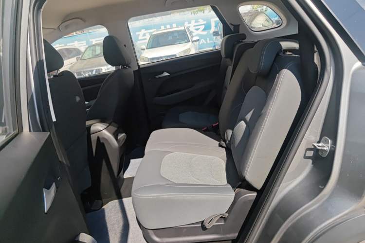 Used Baojun 530 2020 1.5T Manual Comfort Version 7 Seats Left Rear Seat