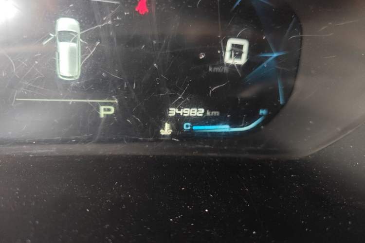 Used Baojun 530 2020 1.5T CVT Luxury Connected Version 7 Seats Odometer Close Up