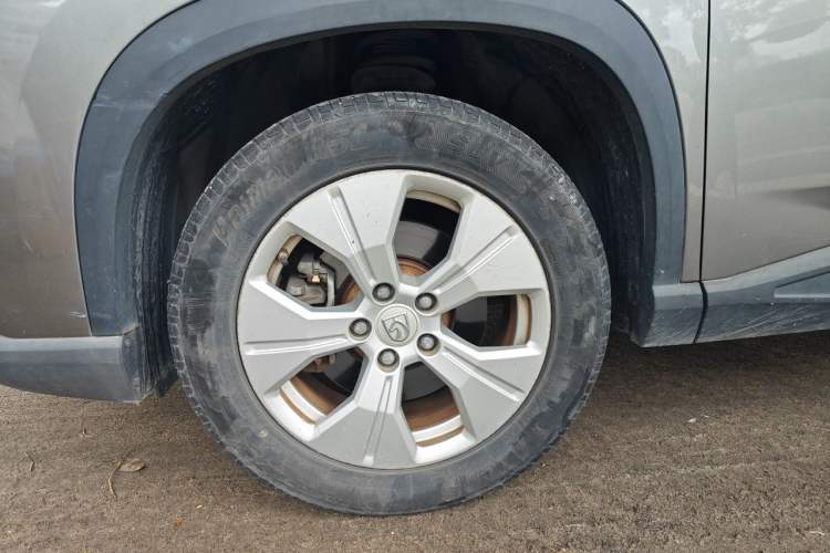 Used Baojun 530 2020 1.5T CVT Luxury Connected Version 7 Seats Right Front Wheel Hub