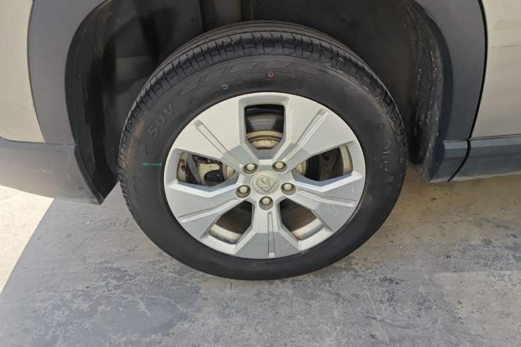 Used Baojun 530 2020 1.5T Manual Comfort Version 7 Seats Right Rear Wheel Hub