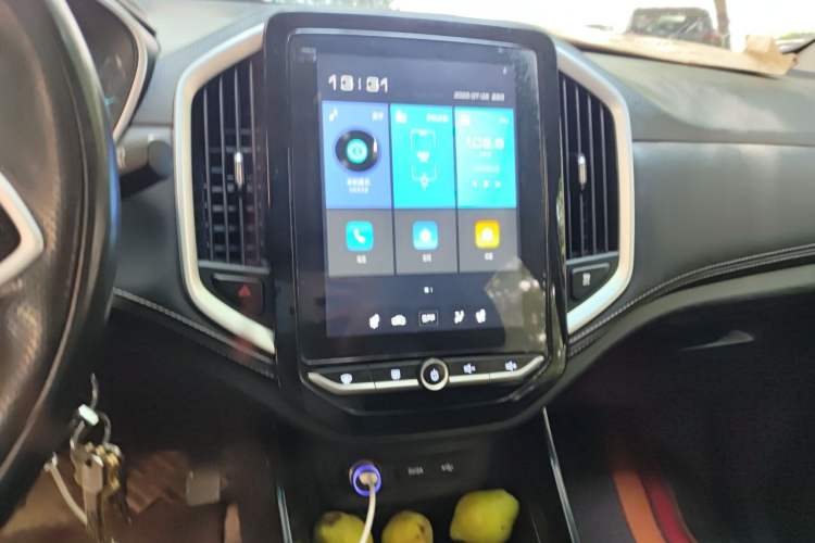 Used Baojun 530 2020 1.5T Manual Luxury Version 6 Seats Audio And AC Panel