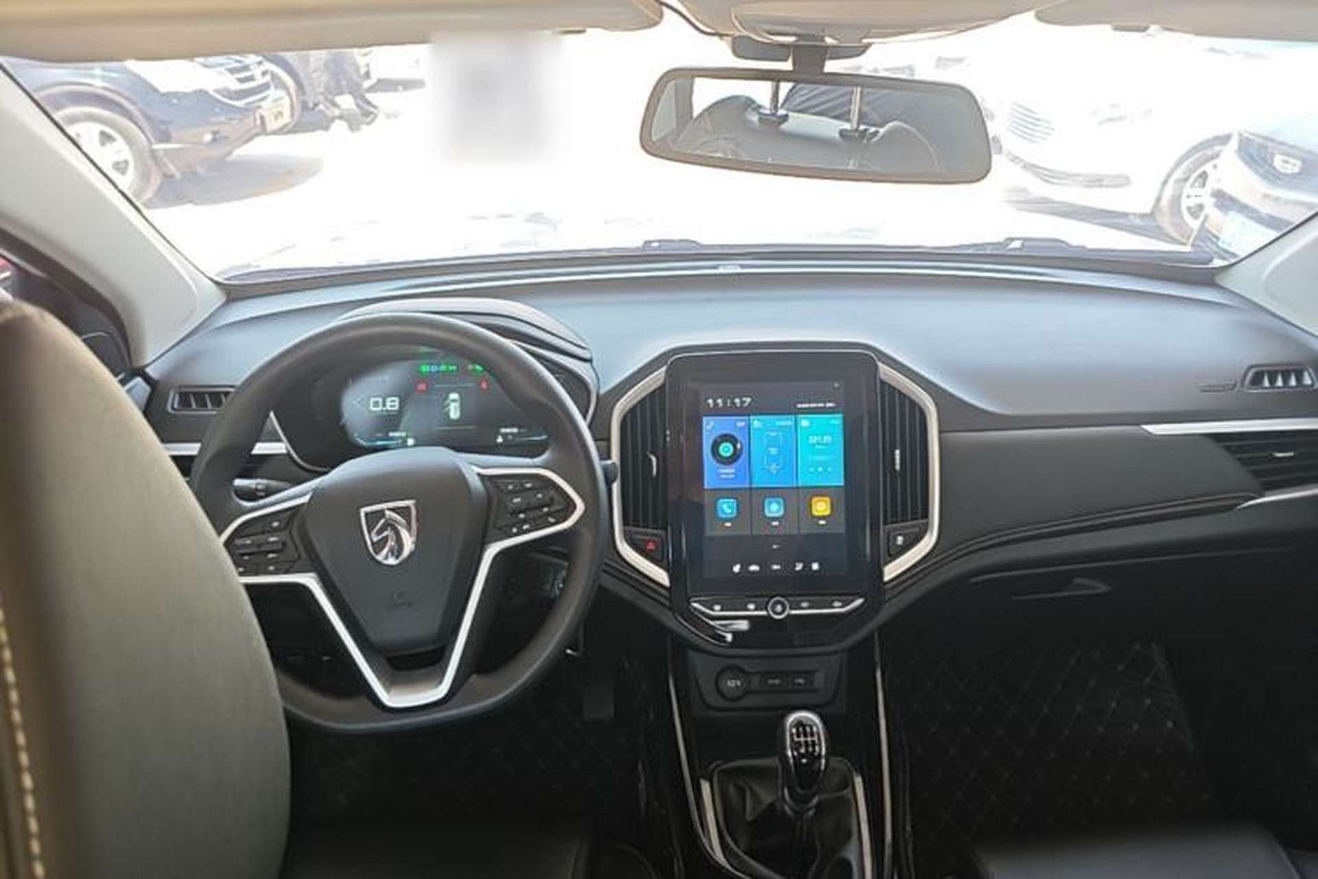 Used Baojun 530 2020 1.5T Manual Luxury Version 6 Seats Center Console