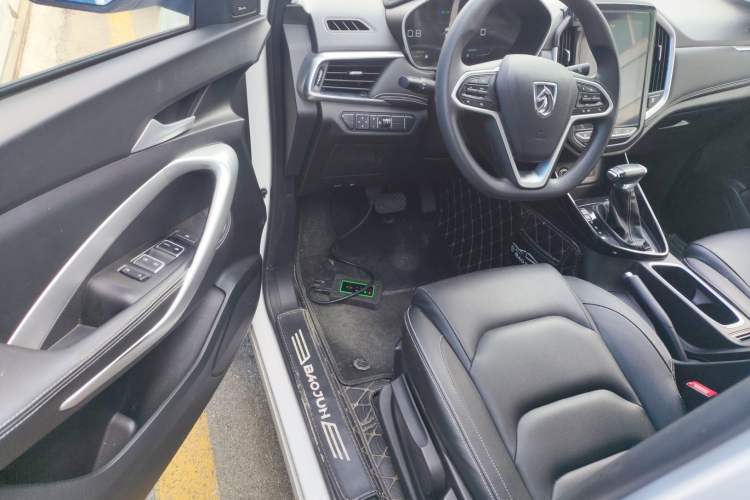 Used Baojun 530 2020 1.5T CVT Luxury Connected Version 6 Seats Driver Seat